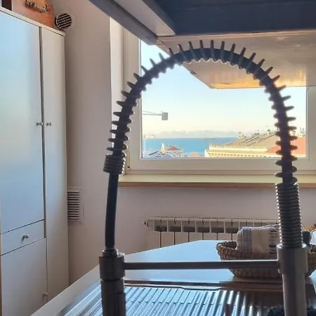Le Petit Phare In Centro Storico Con Vista Mare