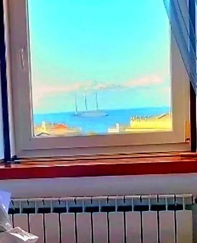 Le Petit Phare Terst